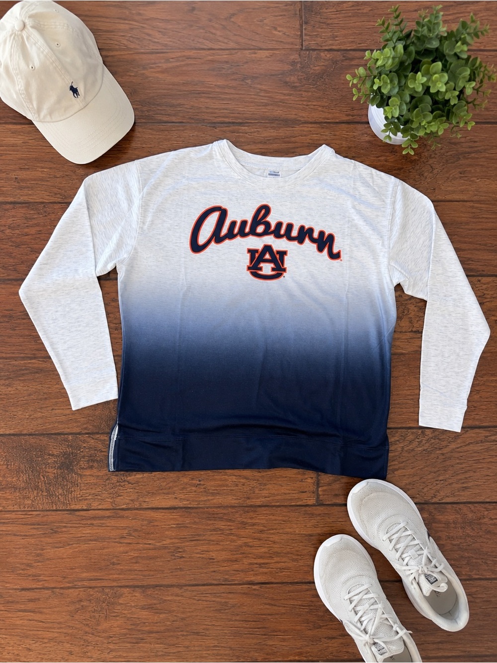 🧡 Auburn Tigers Dip Dye Pullover Sweatshirt Size Large NWOT Soft Cozy Game Day